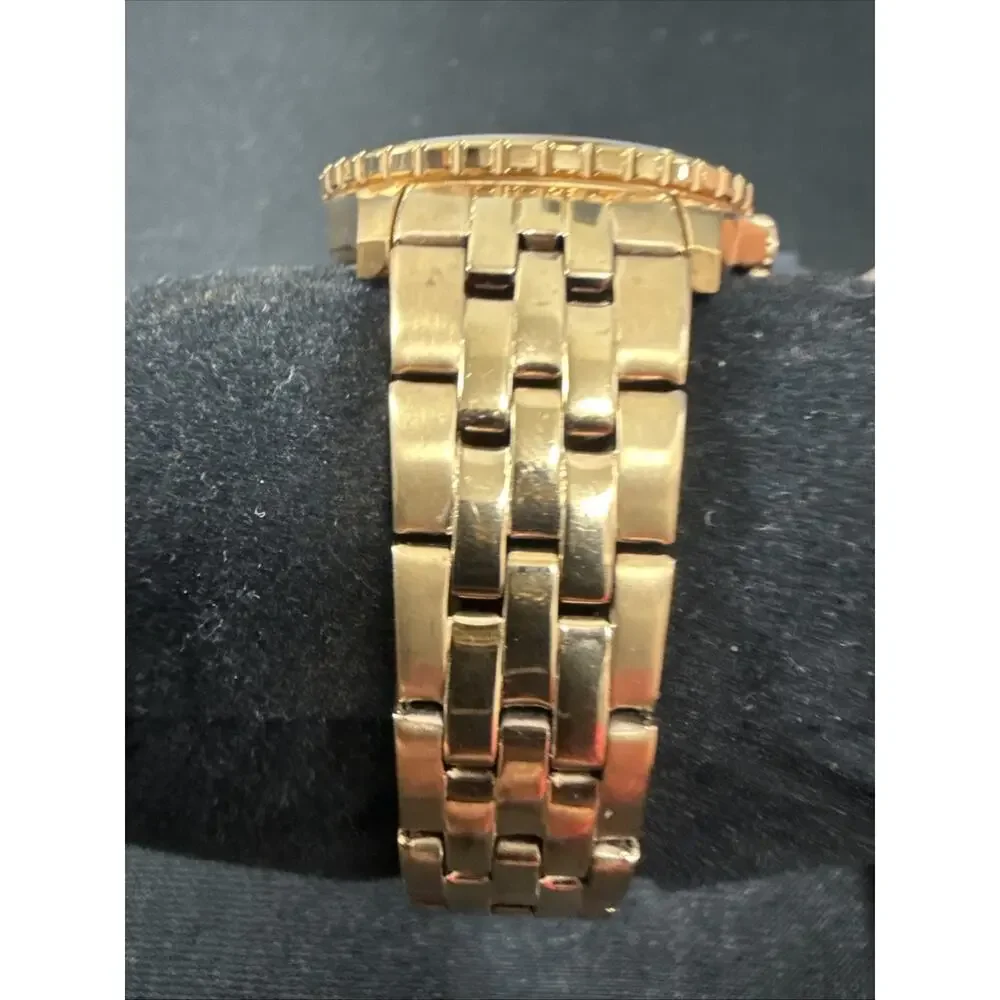 Fossil women’s es